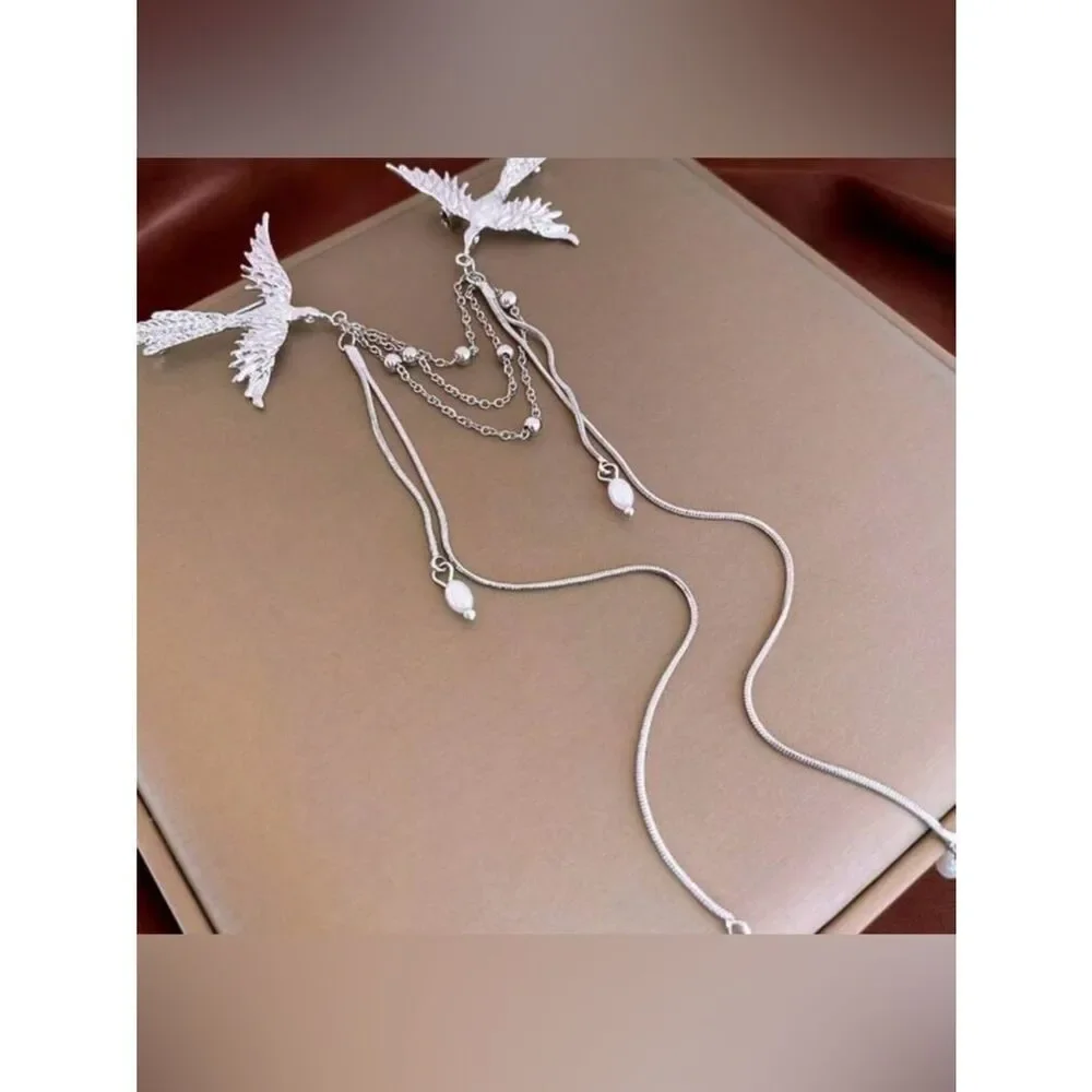 Silver Bird Chain Brooch M777
